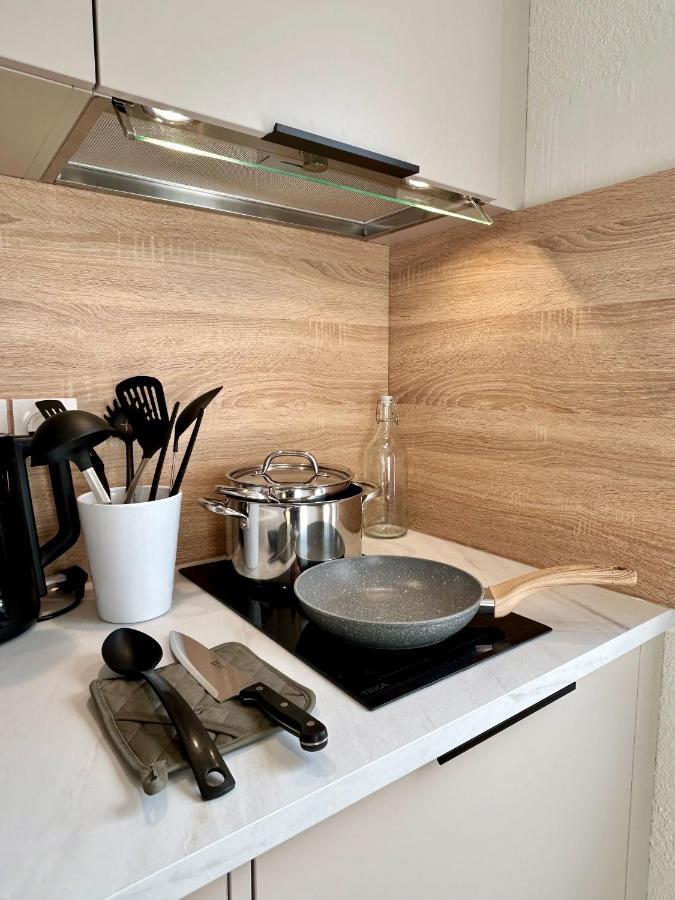 Modern 1 Bdr + Balcony + Free Parking + Ac + Pool Daire L'Isle-d'Abeau Dış mekan fotoğraf